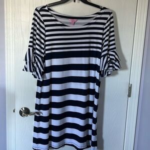 Lilly Pulitzer Bell Sleeve Dress XL VGUC. Navy & White Stripes. Nonsmoking home
